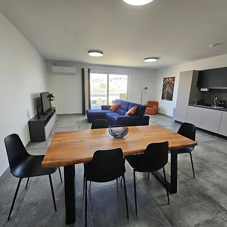 Stylish Modern Apartment.5 Apartmán *